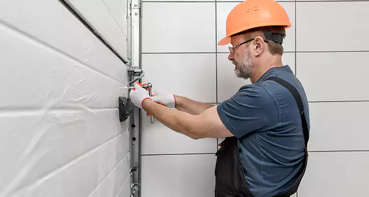 Emergency Garage Door Repair in Stuart, FL