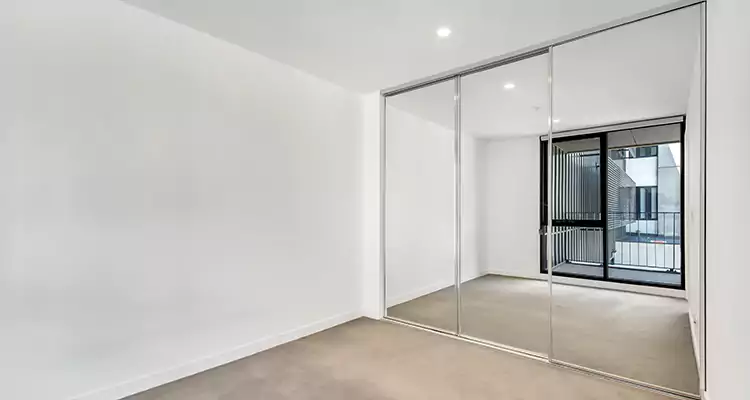 Why Homeowners Choose Us for Sliding Mirror Door Replacement in Stuart, FL